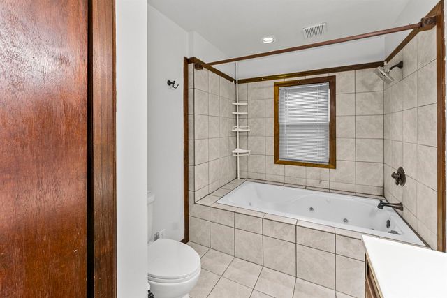 608 29th Avenue, East Moline, IL 61244