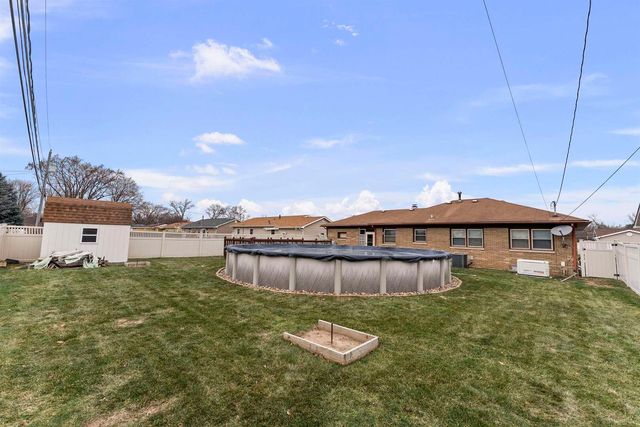 608 29th Avenue, East Moline, IL 61244