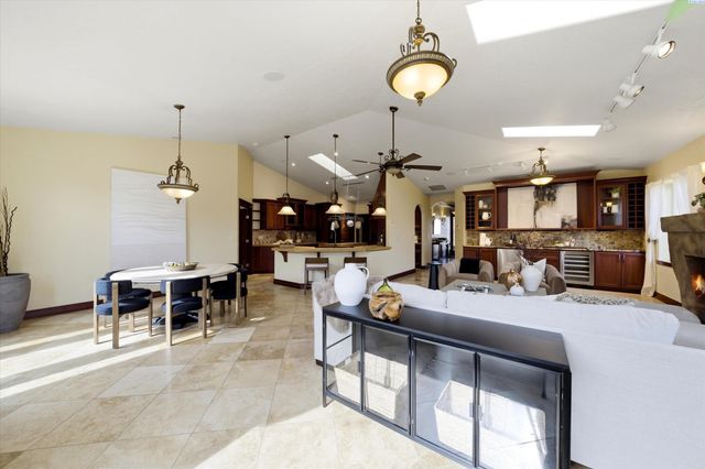 9206 Vincenzo Drive, Pasco, WA 99301