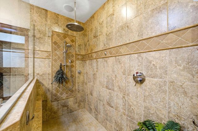 9206 Vincenzo Drive, Pasco, WA 99301