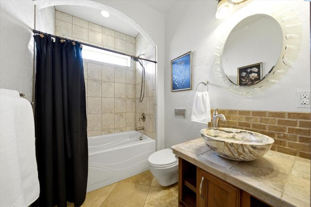 9206 Vincenzo Drive, Pasco, WA 99301