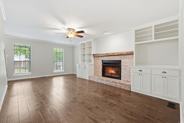 2 Forestwood Cove, Little Rock, AR 72223