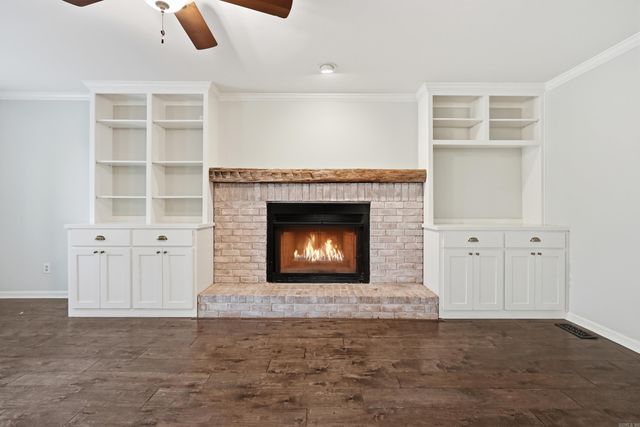 2 Forestwood Cove, Little Rock, AR 72223