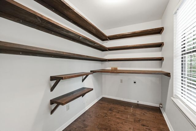 2 Forestwood Cove, Little Rock, AR 72223