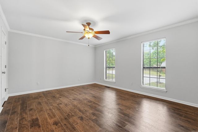 2 Forestwood Cove, Little Rock, AR 72223