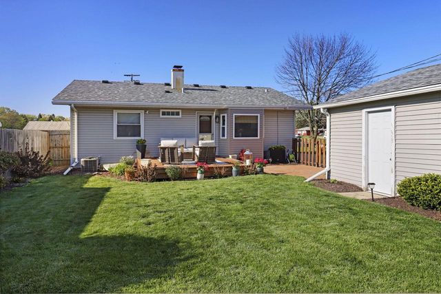 1715 84th PLACE, Kenosha, WI 53143
