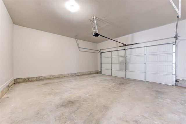 600 NW 175th Street, Edmond, OK 73012