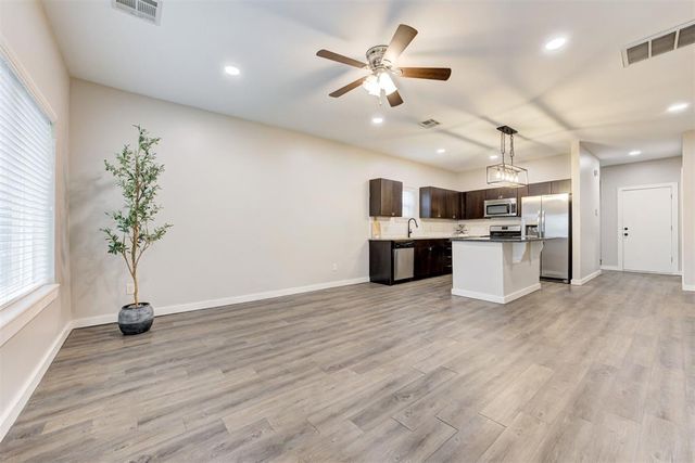 600 NW 175th Street, Edmond, OK 73012