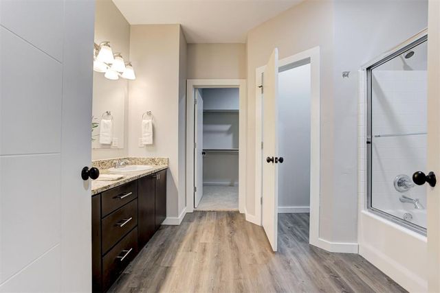 600 NW 175th Street, Edmond, OK 73012
