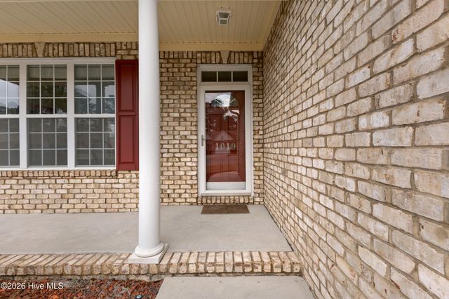 1019 Meadowgrass Lane, Leland, NC 28451