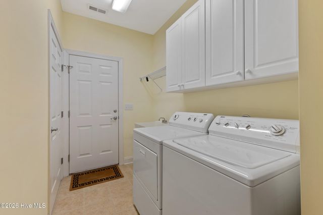 1019 Meadowgrass Lane, Leland, NC 28451