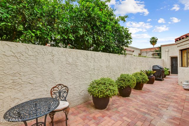 8525 N 84TH Street, Scottsdale, AZ 85258