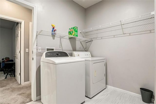 22615 W 76th Terrace, Shawnee, KS 66227