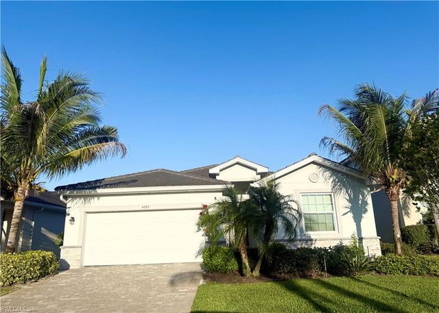 4289 BLUEGRASS DR, Fort Myers, FL 33916
