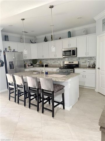 4289 BLUEGRASS DR, Fort Myers, FL 33916