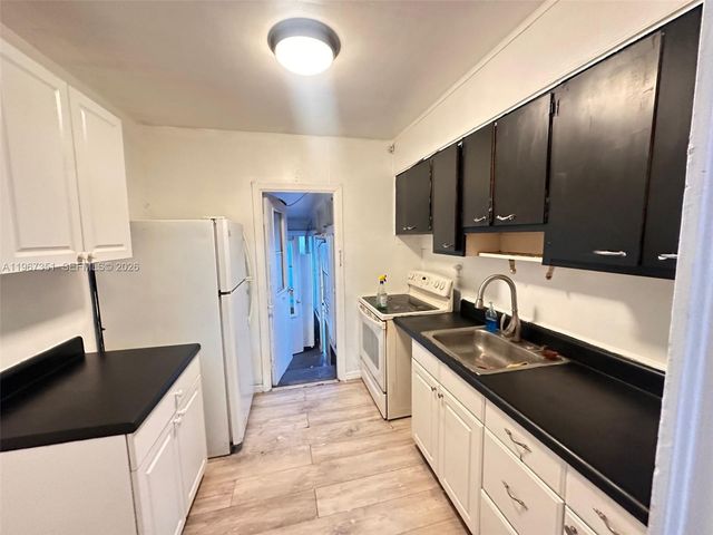 1829 Harding Street, Hollywood, FL 33020