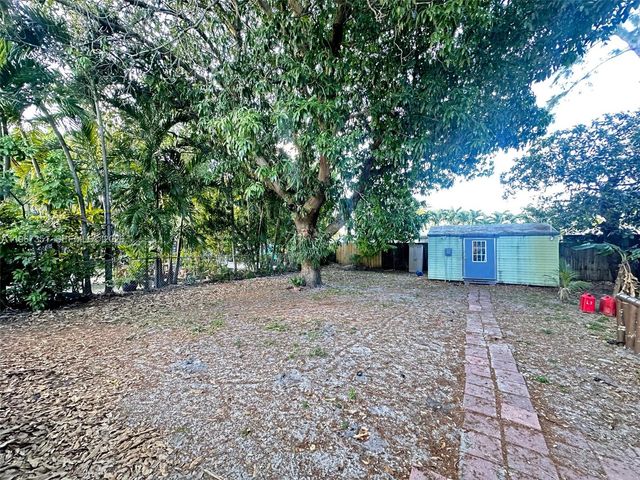 1829 Harding Street, Hollywood, FL 33020