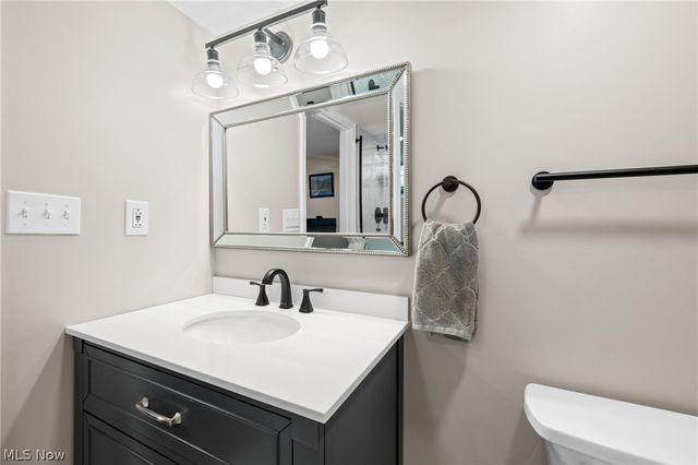 3545 Raymont Boulevard, University Heights, OH 44118