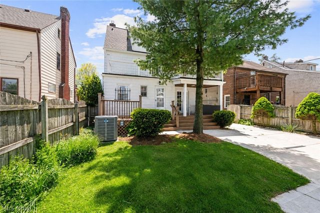 3545 Raymont Boulevard, University Heights, OH 44118