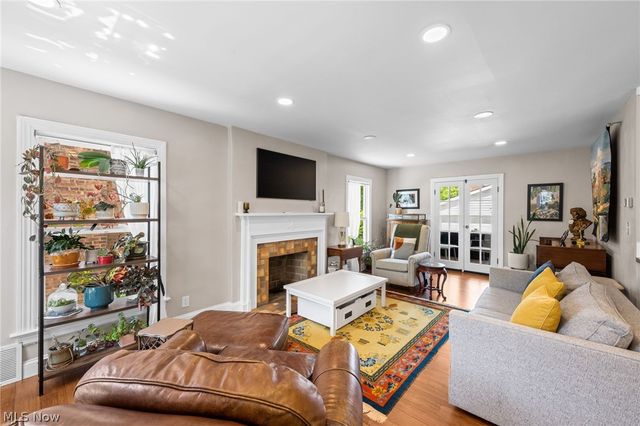 3545 Raymont Boulevard, University Heights, OH 44118