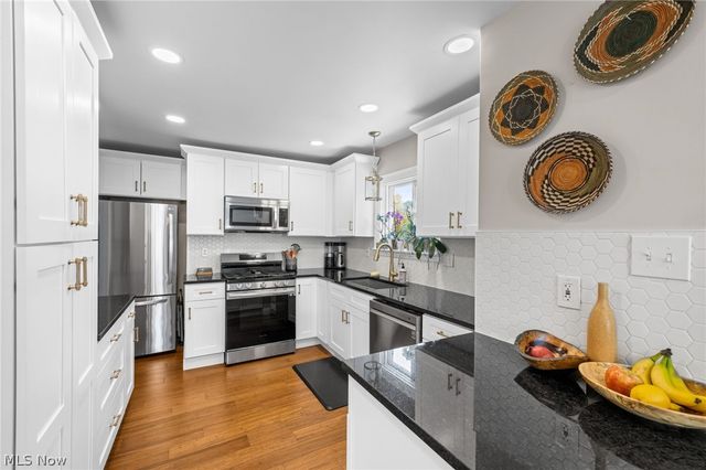 3545 Raymont Boulevard, University Heights, OH 44118