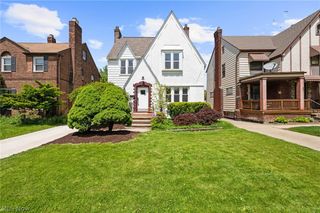 3545 Raymont Boulevard, University Heights, OH 44118