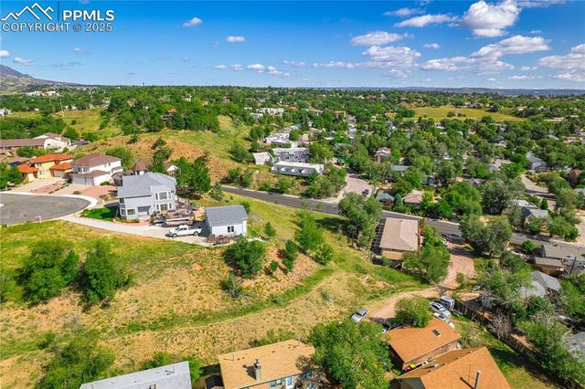 222 Wine Street, Colorado Springs, CO 80904