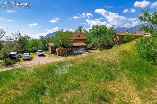 222 Wine Street, Colorado Springs, CO 80904