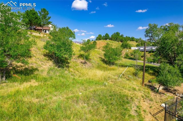 222 Wine Street, Colorado Springs, CO 80904