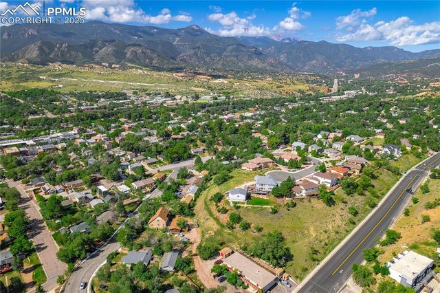 222 Wine Street, Colorado Springs, CO 80904