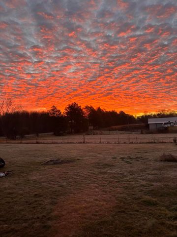 338 County Road 435, Englewood, TN 37329