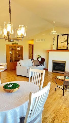 1157 Amanda Street, St James, MO 65559