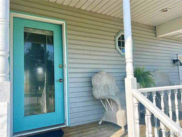 1157 Amanda Street, St James, MO 65559