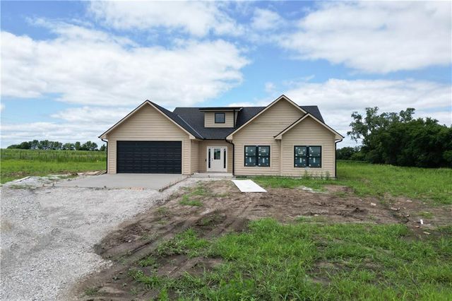 8915 Varner Road, Odessa, MO 64076