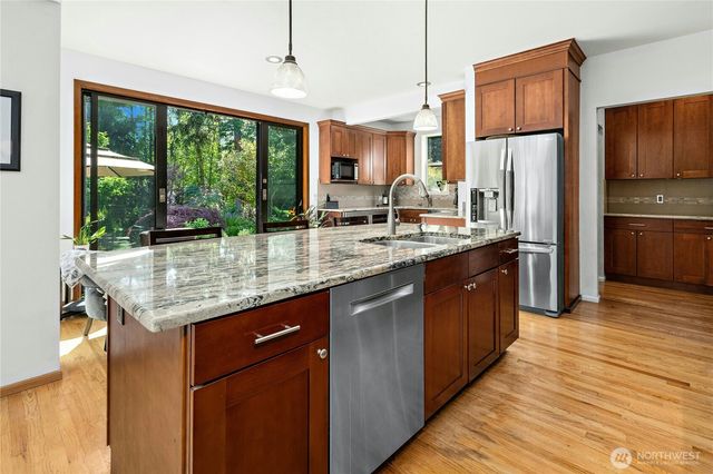 7725 235th Place NE, Redmond, WA 98053