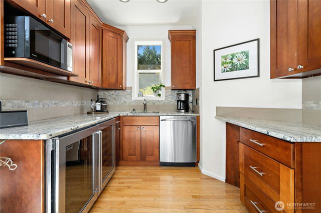 7725 235th Place NE, Redmond, WA 98053