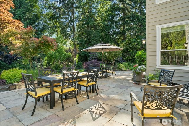 7725 235th Place NE, Redmond, WA 98053