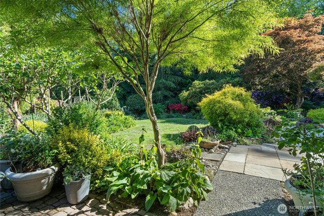 7725 235th Place NE, Redmond, WA 98053