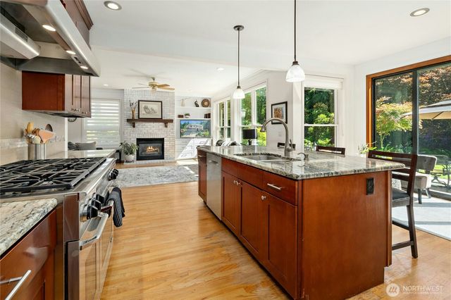 7725 235th Place NE, Redmond, WA 98053
