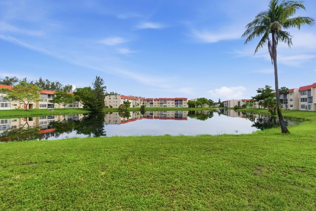 2651 E Sunrise Lakes Drive E 308, Sunrise, FL 33322