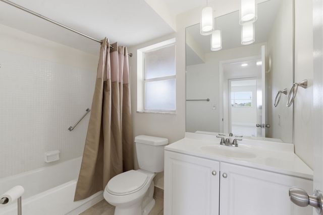 2651 E Sunrise Lakes Drive E 308, Sunrise, FL 33322