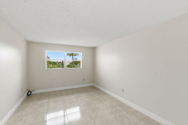 2651 E Sunrise Lakes Drive E 308, Sunrise, FL 33322