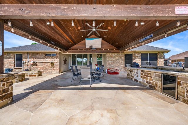 1523 Harvest Lane, Nevada, TX 75173