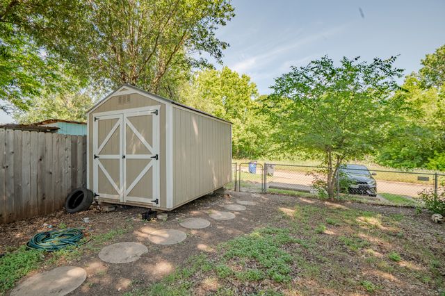 7105 Pineberry Road, Dallas, TX 75249