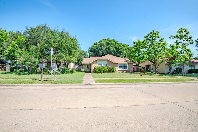7105 Pineberry Road, Dallas, TX 75249