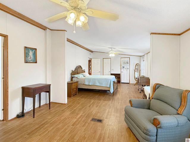 3009 Sid Darnall Rd, Benton, KY 42025