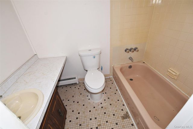 54 Grand Street, Massapequa, NY 11758