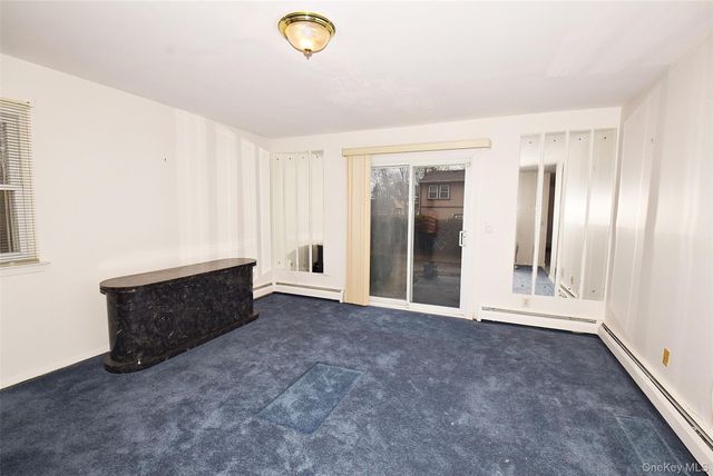 54 Grand Street, Massapequa, NY 11758