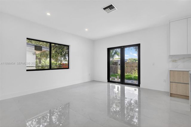 2270 Service Road, Opa-Locka, Opa Locka, FL 33054