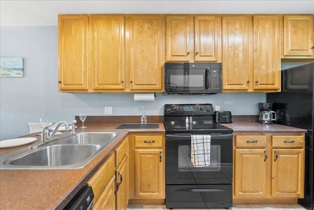650 W Pope Rd 205, St Augustine, FL 32080